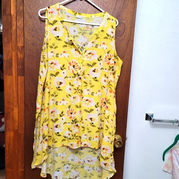 Spense Tops - Spense Sleeveless Hi/Low Tunic. (309)